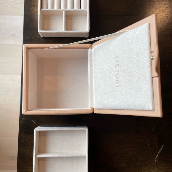 Mejuri Small Jewelry Box Beige - Picture 2 of 9